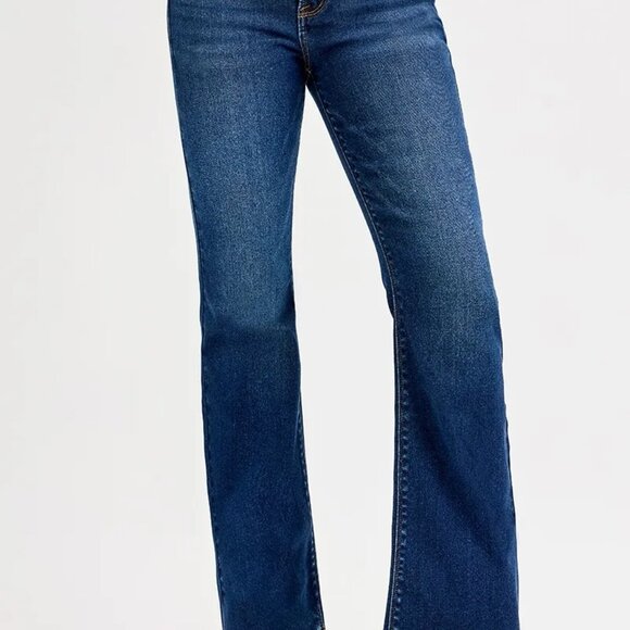 RISEN Full SIze Tummy Control Mid Rise Flare Jeans‎ Plus SIze - Picture 2 of 7